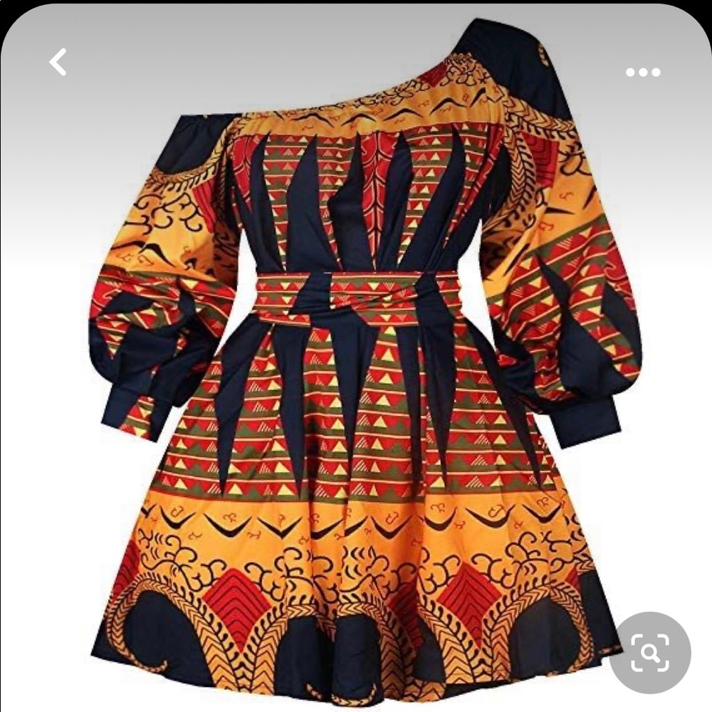 Balloon short dress. African print